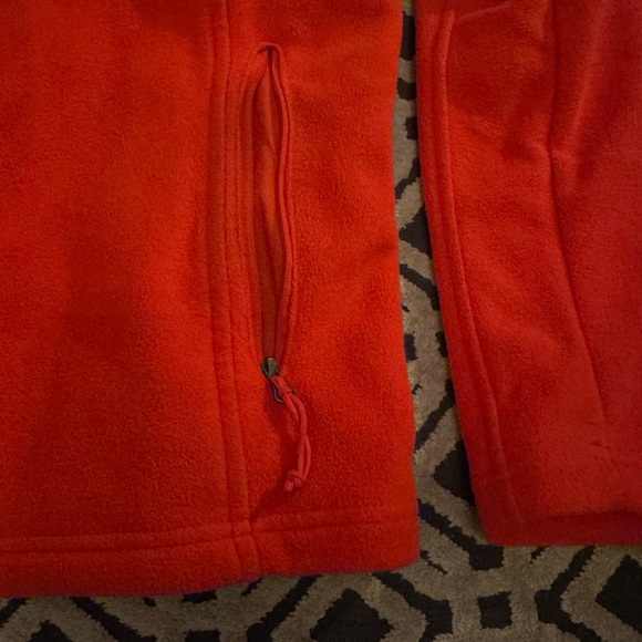 Columbia Fleece zip up - Picture 2 of 6
